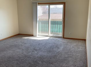 3517 Queen Dr - 3, Cedar Rapids, IA 52404