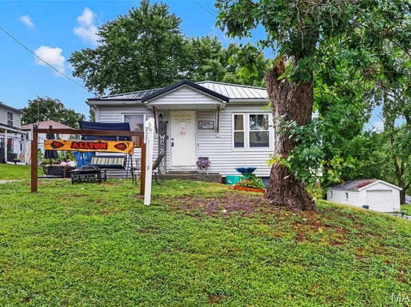 205 Locust St, Washington, MO 63090
