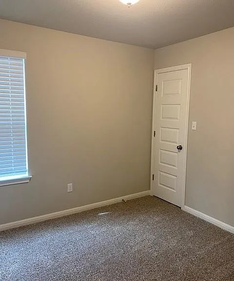 1721 Fountain Bridge Dr — Photo 15
