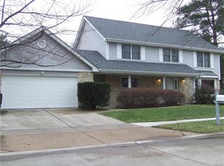 640 Sunbridge Dr, Chesterfield, MO 63017