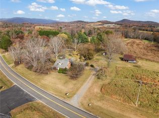 5830 Austin Little Mountain Rd, Roaring River, NC 28669