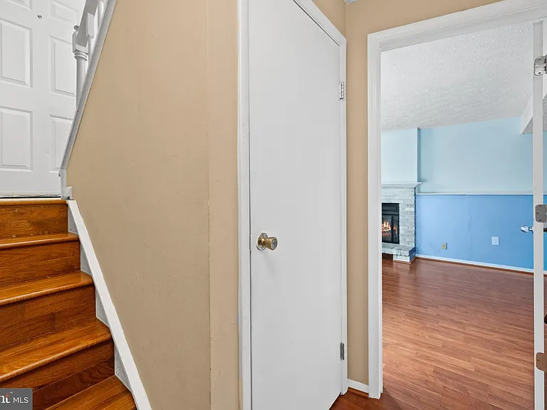 8469 Rippled Creek Ct — Photo 21