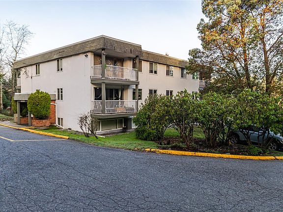 2nd image of 995 Bowen Rd #3208