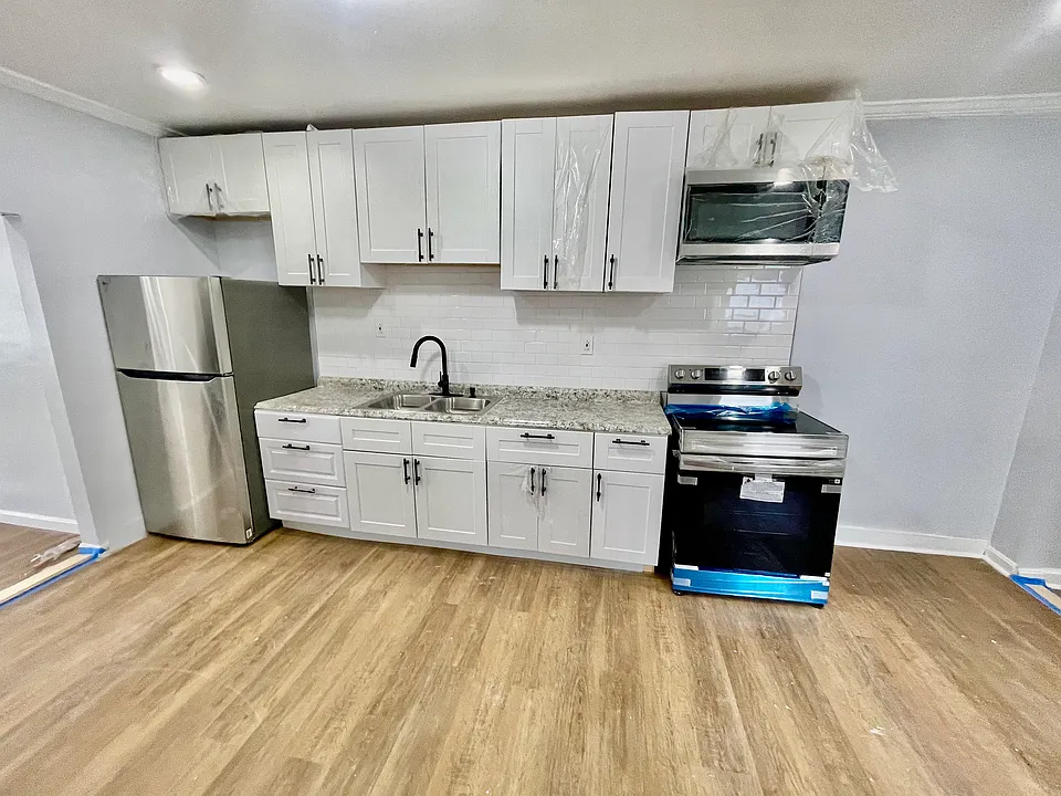 125 Pierce St #1