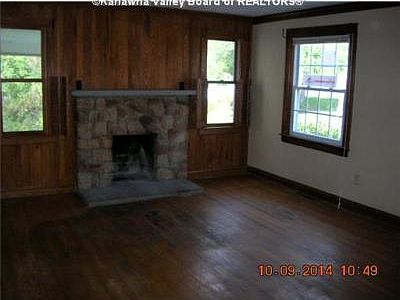 3rd image of 1146 Mulberry Cir