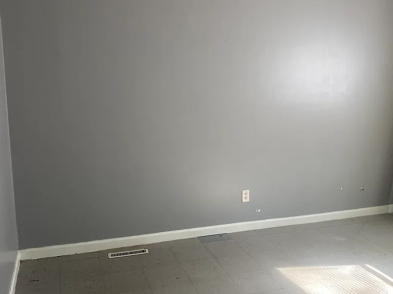 1013 Stevenson St — Photo 6