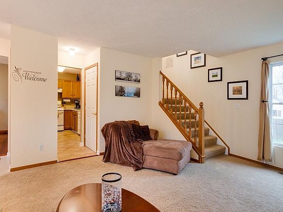 4th image of 33071 Kimberly Ct
