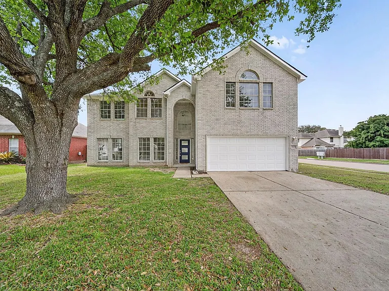 3315 Berzin Ct — Photo 2