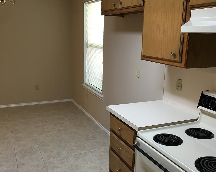 1st image of 8512 Avenue X