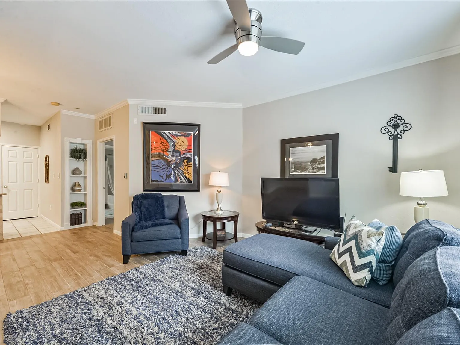 1 bed, 1.0 bath, 726 sqft, $1,399 — Photo 4