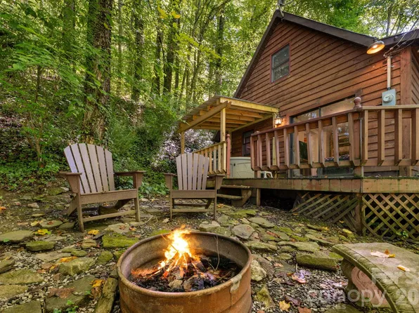3575 Conleys Creek Rd, Whittier, NC 28789