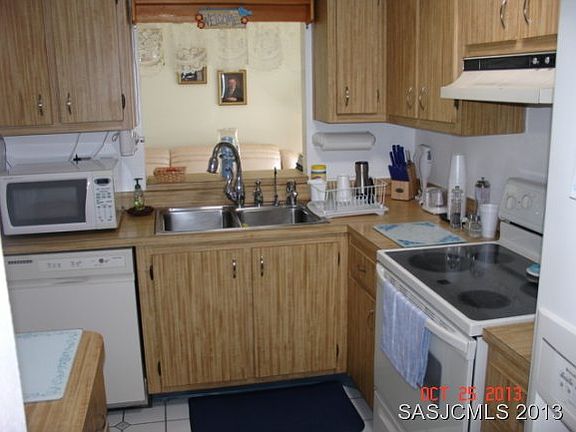 3rd image of 444 Sevilla Dr
