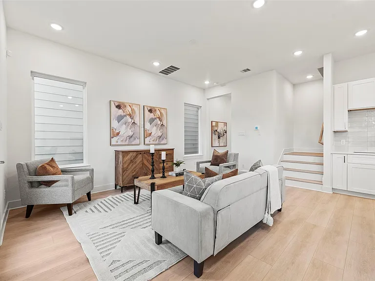 1308 Neiman Ln — Photo 13