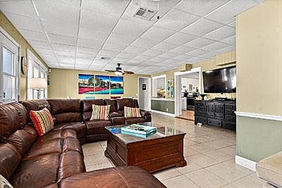 1st image of 1280 Bel Aire Dr