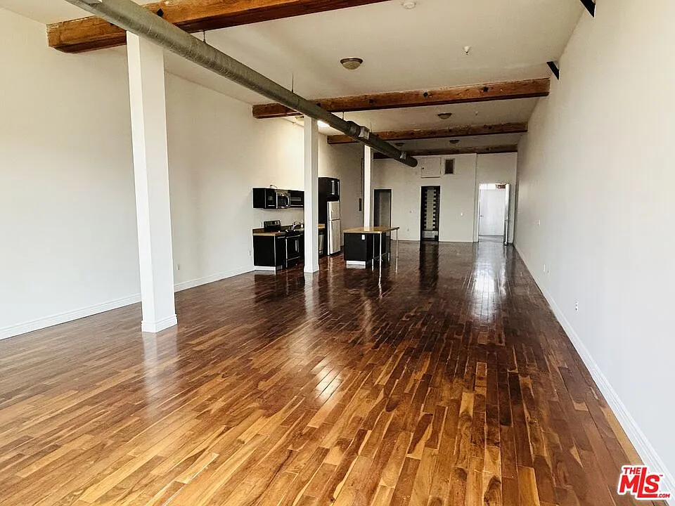1 bed, 1.0 bath, 1500 sqft, $3,622 — Photo 4