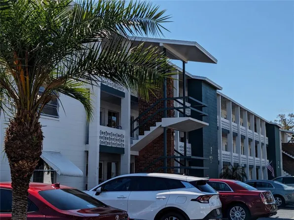 1876 Sunny Dr #F33, Bradenton, FL 34207