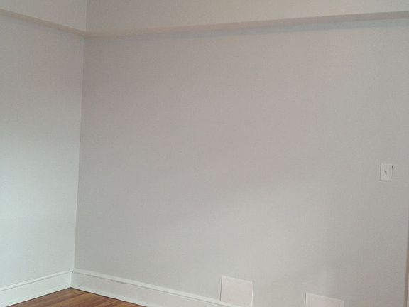 5th image of 1123 W Grace St #19
