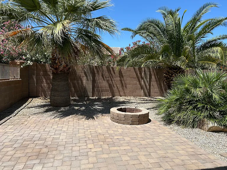 Backyard fire pit