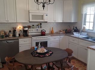 700 Town House Rd, Cornish, NH 03745