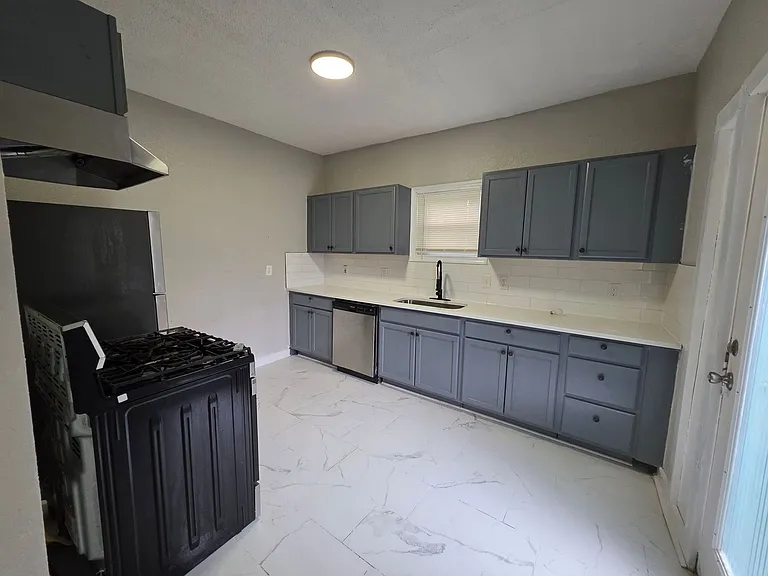 3417 Wabash Ave — Photo 7