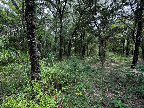 4044 High Point Dr, Whitney, TX 76692