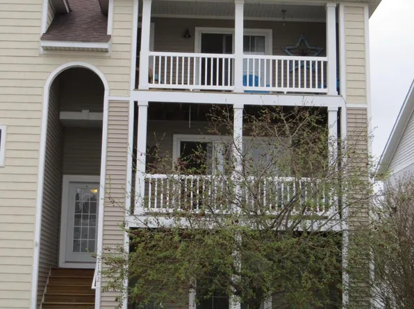 2122 Sherwood Ave, Holland, MI 49423