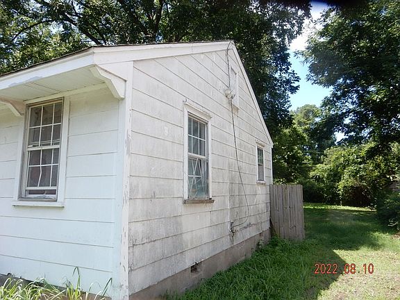 2nd image of 780 Whitney Ave