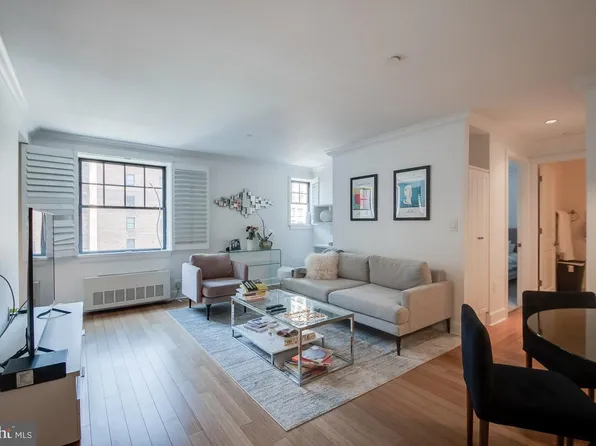 1701 Locust St, Philadelphia, PA