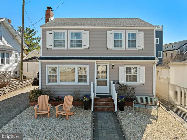 8 E Maryland Ave, Long Beach, NJ 08008