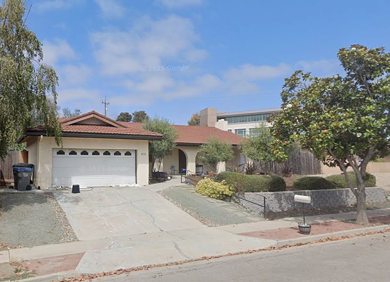 1st image of 410 Woodland Dr