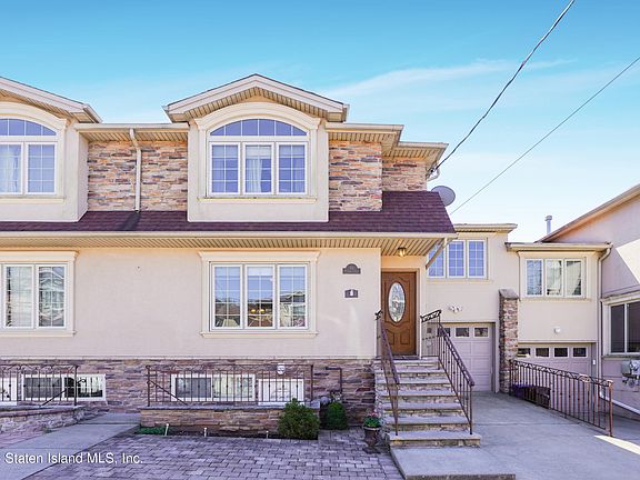 2nd image of 60 Plumtree Ln
