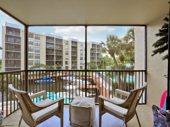 20 Royal Palm Way #204, Boca Raton, FL 33432