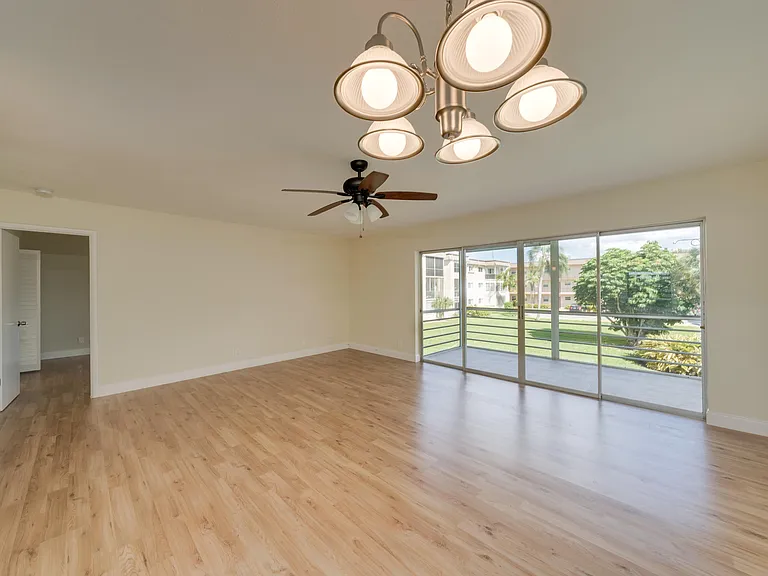 701 Lori Dr #209 — Photo 72