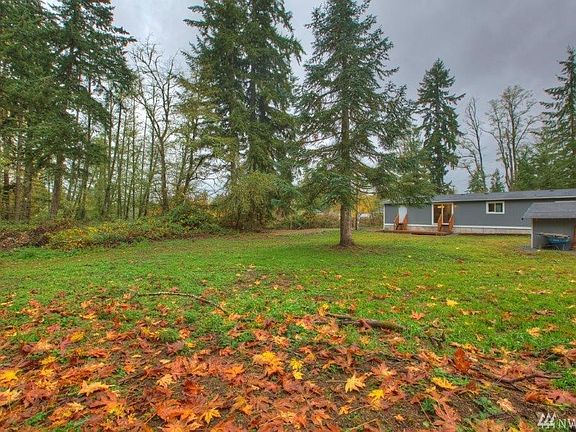2nd image of 14518 Kapowsin Hwy E