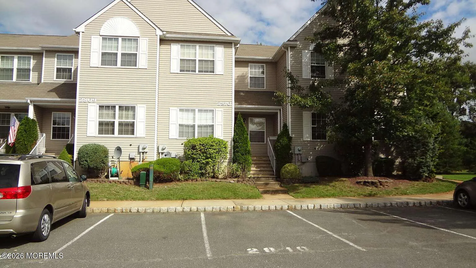 3 bed, 2.5 bath, 1510 sqft, $3,150 — Photo 1
