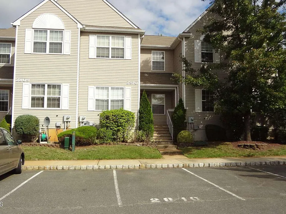 2810 Ice House Ct