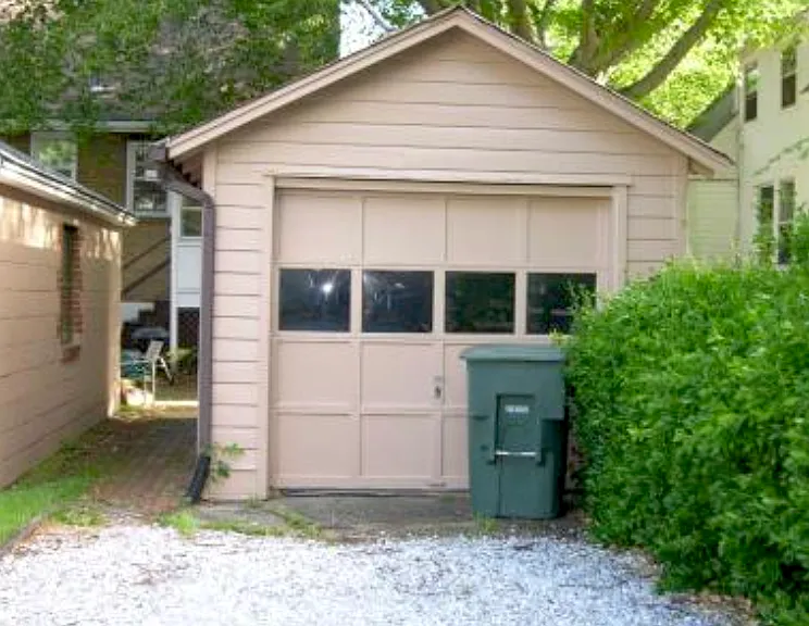4703 Harvard Rd — Photo 6