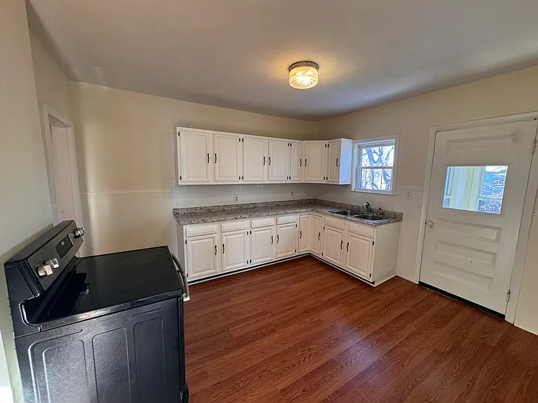 42 Wilson Ave #42 — Photo 8