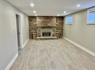 52 Monkswood Cres, Newmarket, ON L3Y 2K1