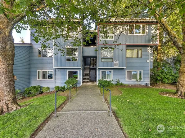 4118 SW 212th Street #C302, Mountlake Terrace, WA 98043