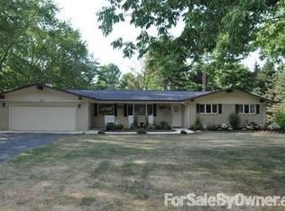 1805 High Bank Dr, Saint Joseph, MI