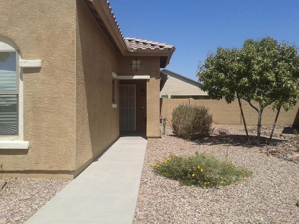 1st image of 32779 N Quarry Hills Dr