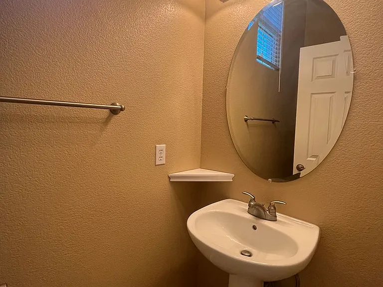 50 Regency Park Cir #11112 — Photo 26