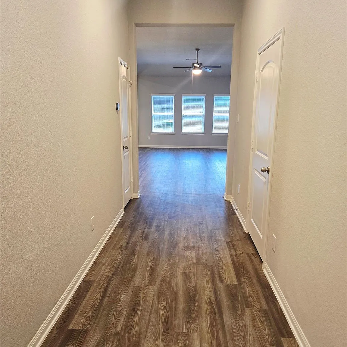 3 bed, 2.0 bath, 1750 sqft, $2,400 — Photo 3