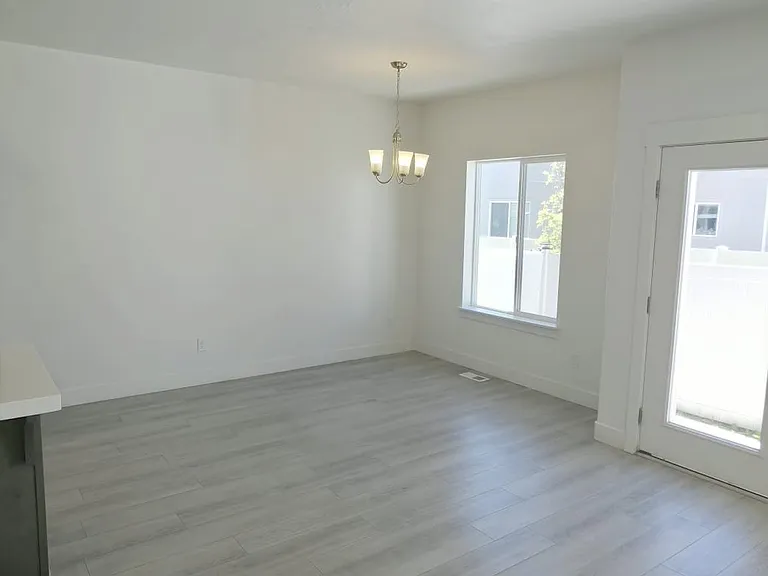 4758 E Hidden Loop Rd — Photo 3