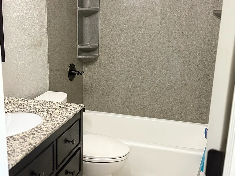 2922 SW Lydia Ave #228 — Photo 7