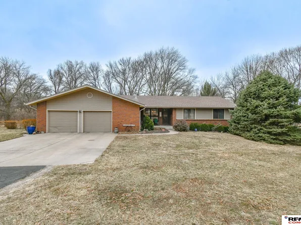6401 S 148th St, Walton, NE 68461