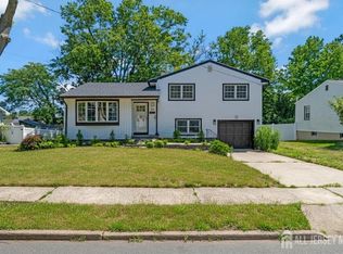 33 Larchmont Rd, Edison, NJ 08837