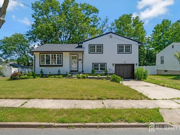 33 Larchmont Rd, Edison, NJ 08837