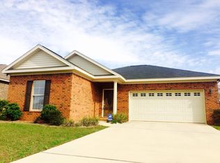 104 Waxmyrtle Rd, Dothan, AL 36301